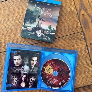 The Vampire Diaries Complete First Season Blu-ray